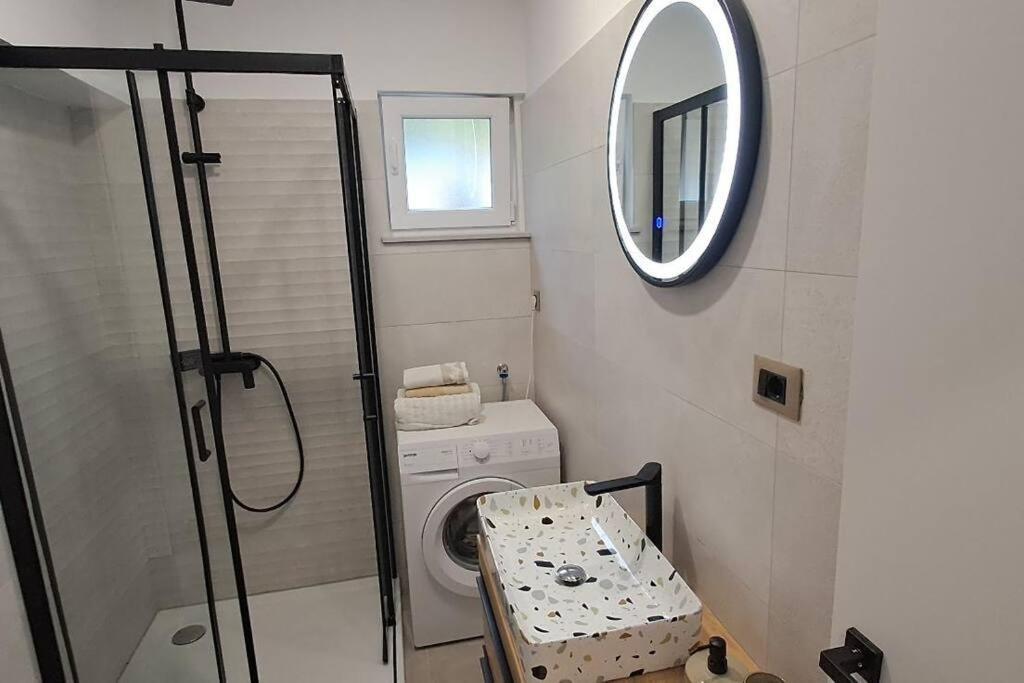 Apartament Maris *
